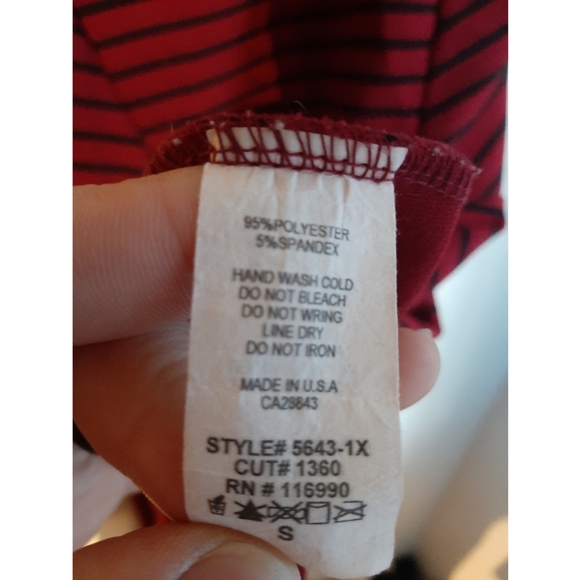 Red and Black Dress - Picture 4 of 4